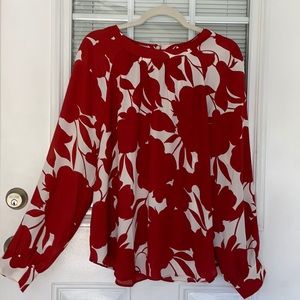 Ann Taylor floral blouse. NWT Sz L